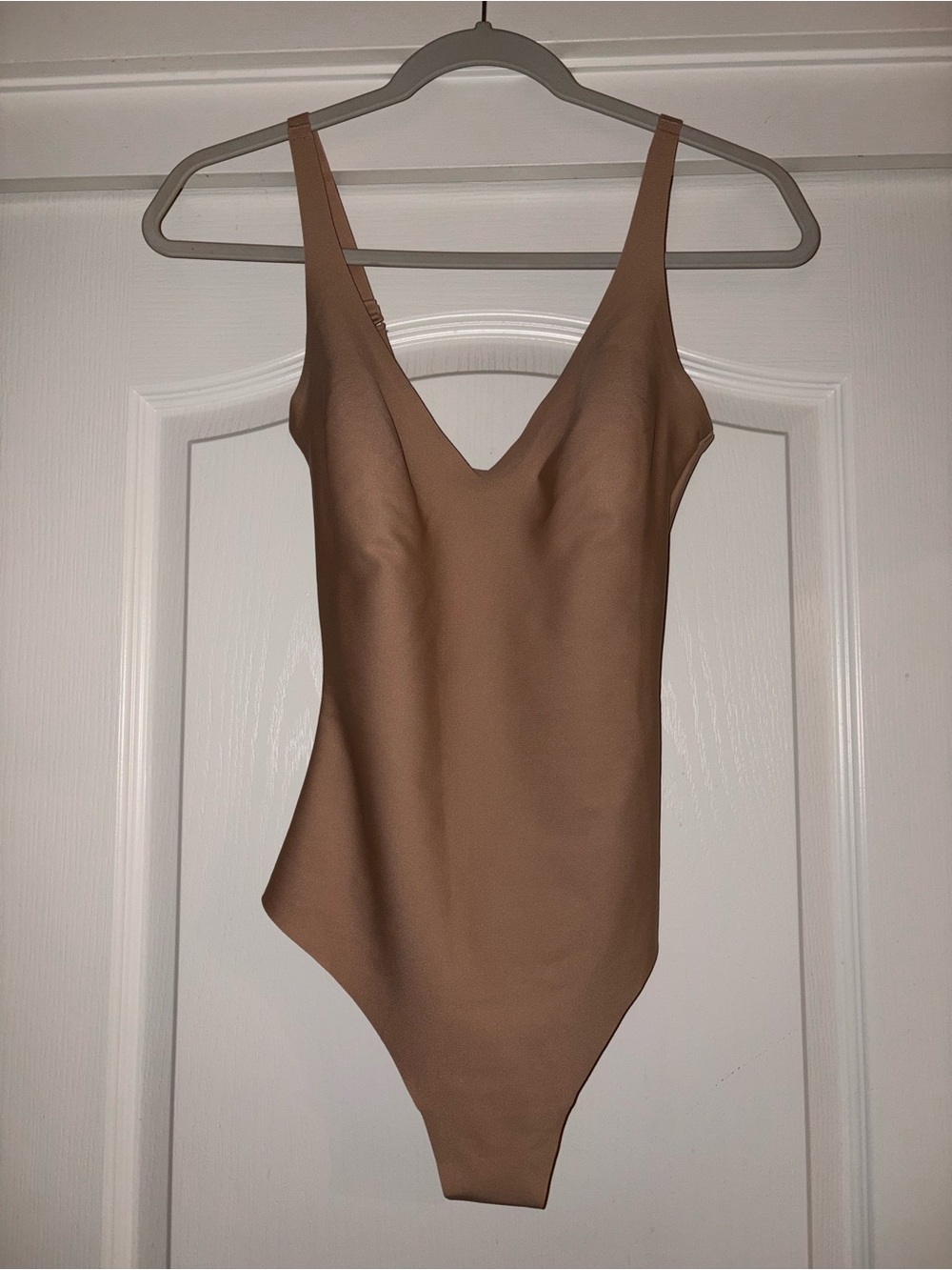 NWT SKIMS | Unlined Plunge Bodysuit in Clay